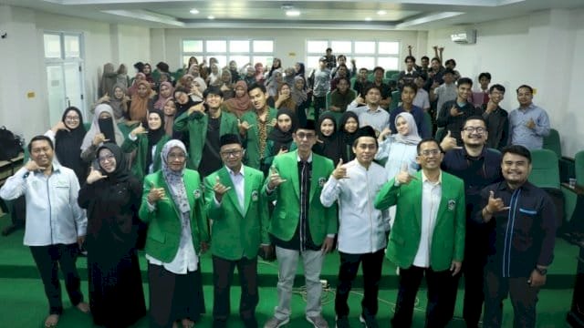 Seminar Mahasiswa KPI FAI UMI Makassar.