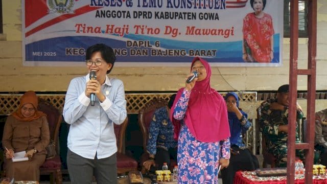 Wakil Ketua DPRD Kabupaten Gowa, Tyna Haji Ti'no Daeng Mawangi, melaksanakan reses titik ketiga di Kelurahan Kalebajeng, Kecamatan Bajeng, Gowa.