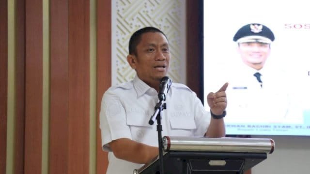 Bupati Luwu Timur, H. Irwan Bachri Syam, membuka Rapat Koordinasi Tim Percepatan Penurunan Stunting Tingkat Kabupaten Luwu Timur.