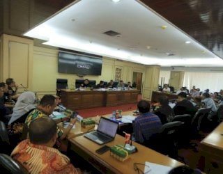 RDP dengan Komisi D DPRD Sulsel, Direktur CV Bangsa Damai Beri Penjelasan Soal Izin Tambang di Tikala