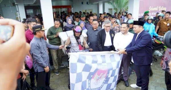 Ketua Komisi II DPR, Bawaslu, dan KPU RI Pantau-Lepas Logistik PSU Pilkada Palopo