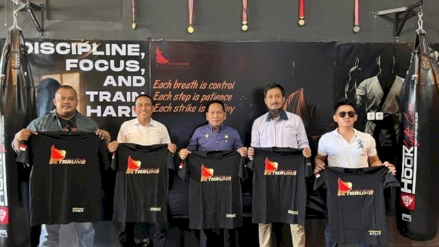 Ketua KONI Makassar, Ismail, menghadiri acara syukuran dan grand opening Camp Petarung, pusat pelatihan MMA.