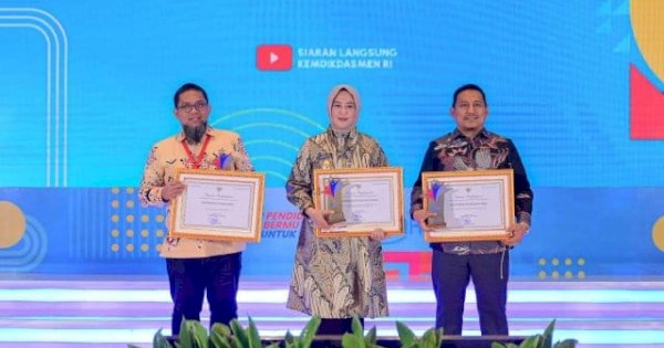 Diterima Wagub Fatmawati Rusdi, Sulsel Borong Tiga Penghargaan Nasional Bidang Pendidikan