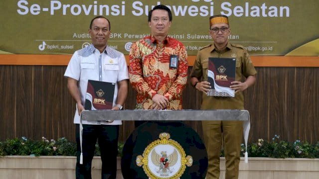 Bupati Jeneponto, Paris Yasir, bersama Ketua DPRD Jeneponto, Didis Suryadi.