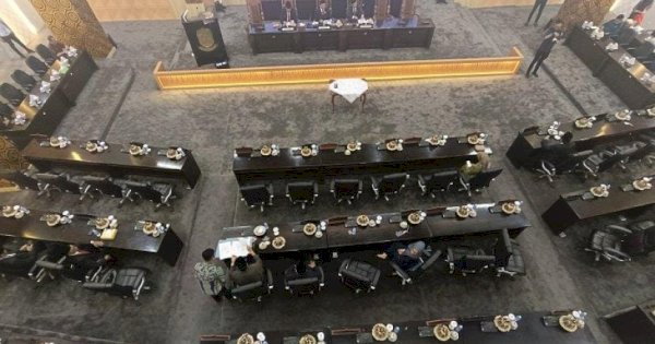 6 Mahasiswa Bikin Kafe Pakai Duit Kredit Rp 800 Juta, Ditolak Warga dan Dimediasi DPRD Makassar