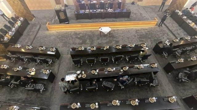 6 Mahasiswa Bikin Kafe Pakai Duit Kredit Rp 800 Juta, Ditolak Warga dan Dimediasi DPRD Makassar