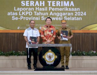 Ketua DPRD Jeneponto Didis Suryadi Hadiri Penyerahan LHP LKPD 2024 oleh BPK Sulsel