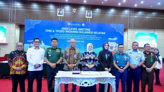 Wakil Gubernur Sulsel, Fatmawati Rusdi, saat menghadiri High Level Meeting TPID dan TP2DD Sulsel.