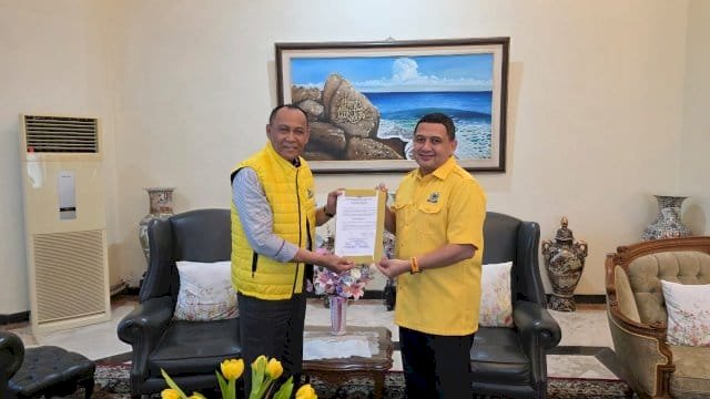 Ketua DPD II Golkar Makassar, Munafri Arifuddin, menerima dukungan dari DPD II Golkar Tana Toraja.