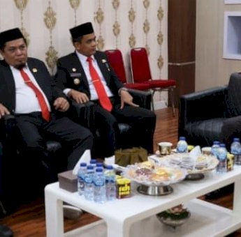 KPU Pinrang Kembalikan Dana Hibah Pilkada Sebesar Rp2 Miliar, Bupati Irwan Hamid Beri Apresiasi