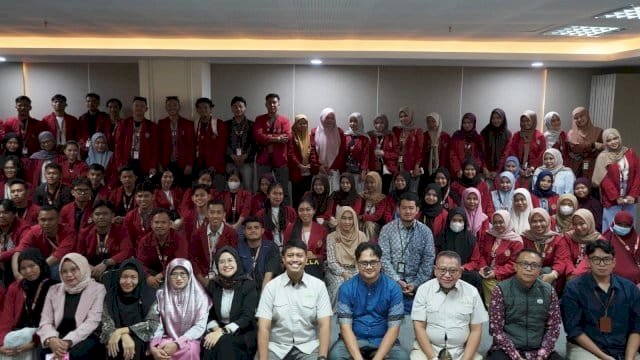 Pelaksanaan Kalla Campus Talks yang dihadiri puluhan mahasiswa Universitas Muhammadiyah Mamuju di Kalla Institute.