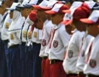 MK Putuskan SD-SMP Gratis, Mendikdasmen: Swasta Masih Boleh Pungut dengan Syarat