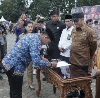 Terima SK, PPPK Lutim Dikontrak Langsung 5 Tahun Sesuai Program Prioritas Bupati Ibas