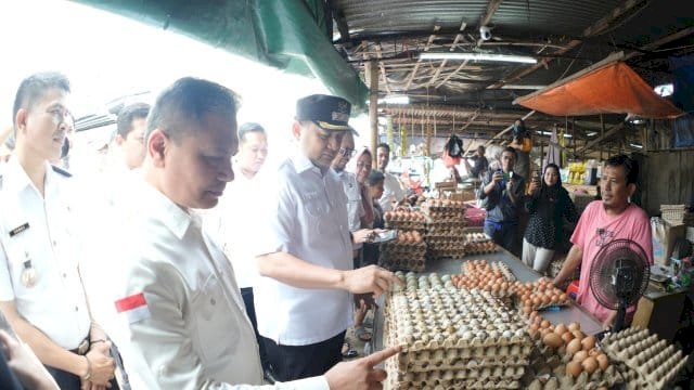 Jelang Idul Adha Munafri Pantau Kestabilan Harga Bahan Pokok di Pasar Terong
