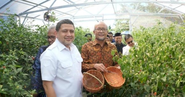 Pemkot Makassar Hadirkan Ketahanan Pangan dan Kemandirinya Ekonomi Lewat Urban Farming