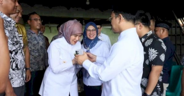 Aliyah Mustika Ilham Melayat ke Rumah Duka, Sampaikan Belasungkawa Wafatnya Ibunda Amir Uskara