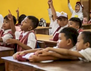 Putusan MK soal Sekolah Gratis SD-SMP Akan Masuk RUU Sisdiknas, Ini Alasannya