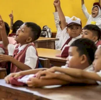Putusan MK soal Sekolah Gratis SD-SMP Akan Masuk RUU Sisdiknas, Ini Alasannya