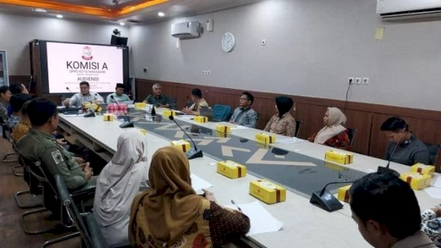 Takut Bernasib Sama dengan 2.017 Honorer Pemprov yang Dirumahkan, Laskar Pelangi Mengadu ke DPRD Makassar