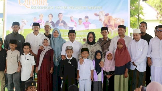 Pemkab Lutim dan Yayasan Abulyatama Berbagi dengan Anak Yatim di Burau