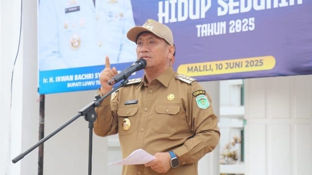 Peringati Hari Lingkungan Hidup, Bupati Ibas Gerakkan ASN Lutim Kurangi Sampah Plastik