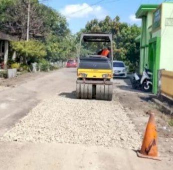 Komitmen Pemkab Pinrang, Infrastruktur Jalan Tetap Layak untuk Masyarakat