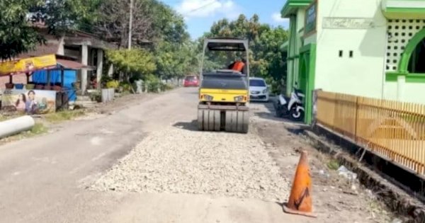 Komitmen Pemkab Pinrang, Infrastruktur Jalan Tetap Layak untuk Masyarakat