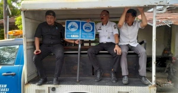 Perumda Parkir Makassar Sita Karcis Ilegal, Ara Tegaskan Tak Ada Toleransi