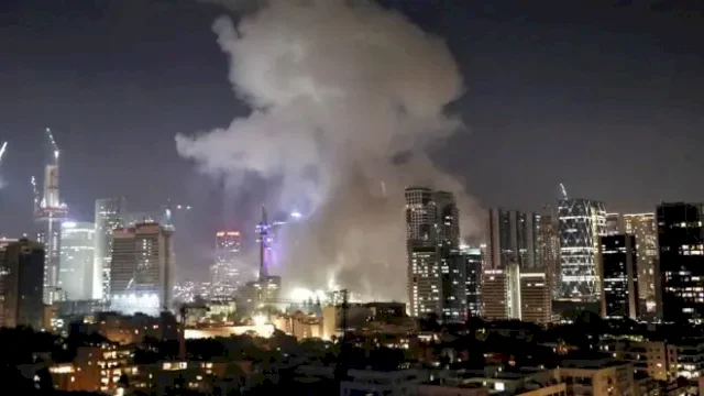 Iran Balas Serangan Israel, Gempur Tel Aviv dengan Rudal Balistik