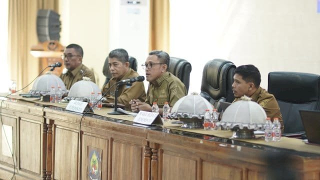 Bupati Jeneponto, Paris Yasir, dalam acara kulaih umum.