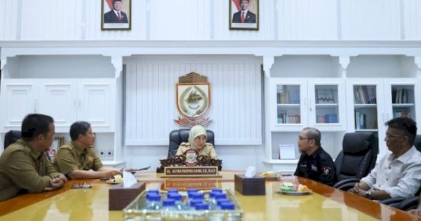 Wawali Makassar Terima Audiensi LMMC 90’s Bahas Program “Berkarya Tanpa Narkoba”