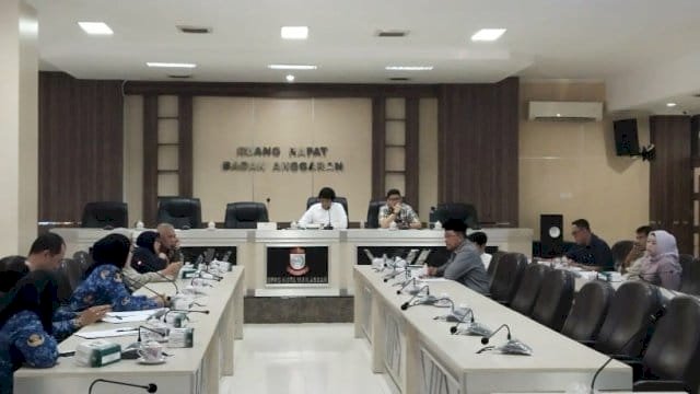Rapat Pansus DPRD Makassar.