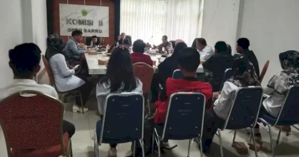 Komisi 2 DPRD Barru Gelar Rakor dengan PLN, Bahas Kerjasama Penanganan Sampah di Pesisir Pantai