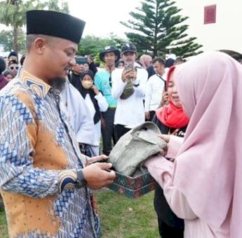 Kabar Gembira, Gubernur Andi Sudirman Berikan Bantuan Rp1 Juta Per Siswa SLB di Sulsel