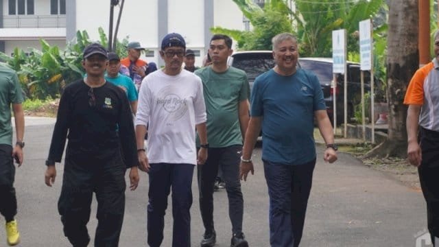 Bupati Pinrang H.A. Irwan Hamid, S.Sos, bersama Sekda dan jajaran pejabat Pemkab Pinrang.