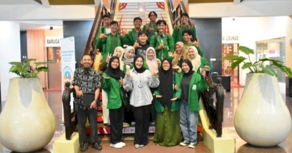 Wagub Sulsel Terima Mahasiswa UIN Alauddin di Tengah Kesibukan, Beri Motivasi dan Kehangatan