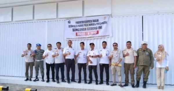 Pemkab Takalar Segel Dua Toko Retail Modern, Kebijakan Moratorium Bupati Daeng Manye