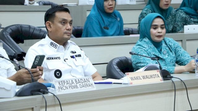 Parepare Fokus Siapkan Generasi Sehat dan Cerdas, Tasming Hamid Pimpin Evaluasi Program Stunting