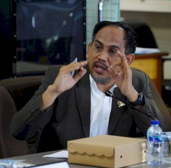 Mahmud Minta Pemprov Serahkan Lagi Pengadaan Obat ke BLUD demi Kelancaran Layanan RS