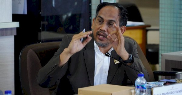 Mahmud Minta Pemprov Serahkan Lagi Pengadaan Obat ke BLUD demi Kelancaran Layanan RS
