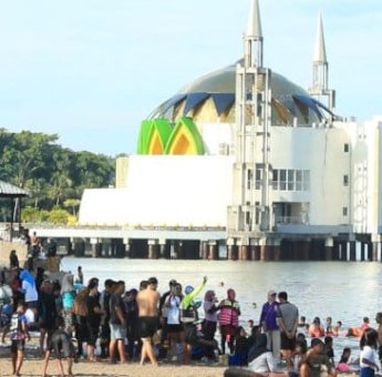 Pemkot Parepare Uji Coba Car Free Day dan Car Free Night, PantaiKu Jadi Pusat Aktivitas Baru