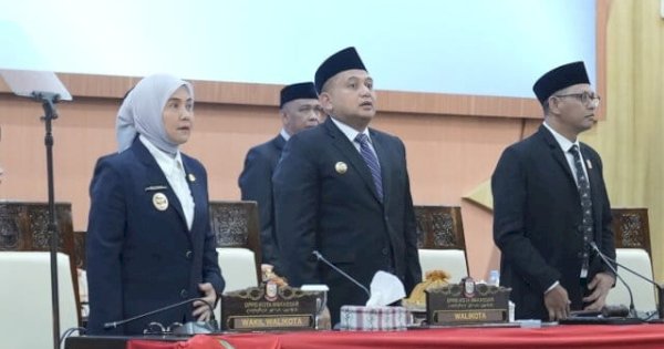 Bersama Wawali Aliyah, Wali Kota Munafri Paparkan Pertanggungjawaban APBD 2024 di Paripurna DPRD Makassar