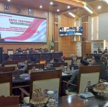 Ketua DPRD Makassar Supratman Geram Pimpinan OPD Tak Hadiri Rapat Paripurna