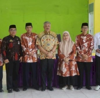Anak Yatim dan Hafidz Dapat Santunan, Bupati Pinrang: Ini Komitmen Moral Kami