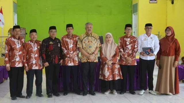 Anak Yatim dan Hafidz Dapat Santunan, Bupati Pinrang: Ini Komitmen Moral Kami