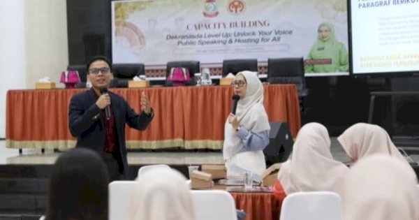 Dekranasda Makassar Gelar Pelatihan Public Speaking dan MC Bagi Pengurus