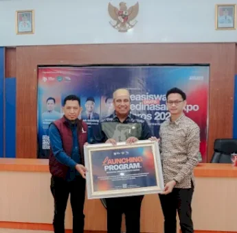 Bupati Chaidir Syam Dukung Peluncuran Program Beasiswa Ruang Kedinasan Maros 2025