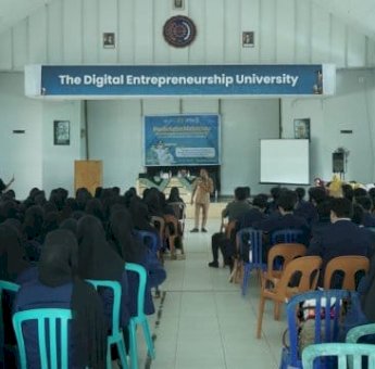 Pesan Syaharuddin di Pembekalan KKN UMS Rappang: Mahasiswa Harus Jadi Solusi