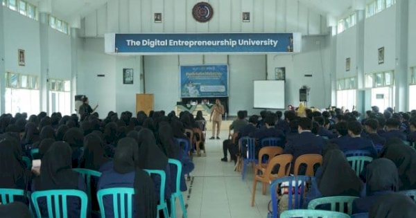 Pesan Syaharuddin di Pembekalan KKN UMS Rappang: Mahasiswa Harus Jadi Solusi