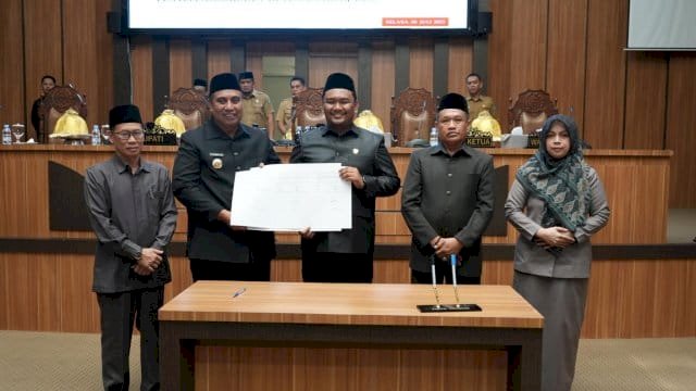 Bupati Maros Chaidir Syam Paparkan Visi Pembangunan 2025&ndash;2029 di Rapat Paripurna DPRD